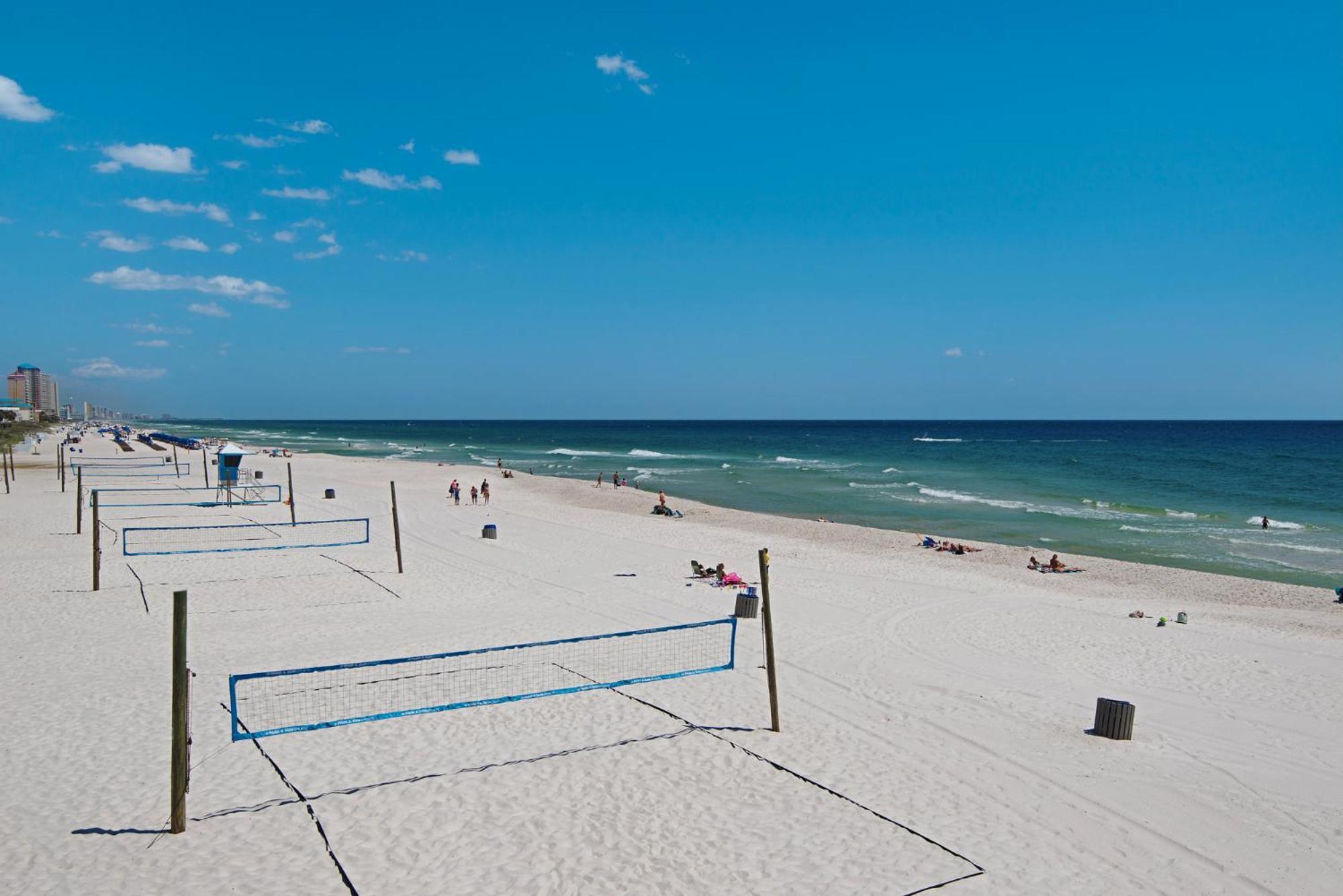 Gulf Front Master Suite! Directly On The Beach! 3 Bedroom / 2 Ba! Sleeps 8!
